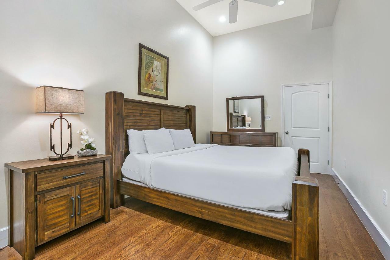 Elegant 4Br Condo In Downtown New Orleans Exterior photo